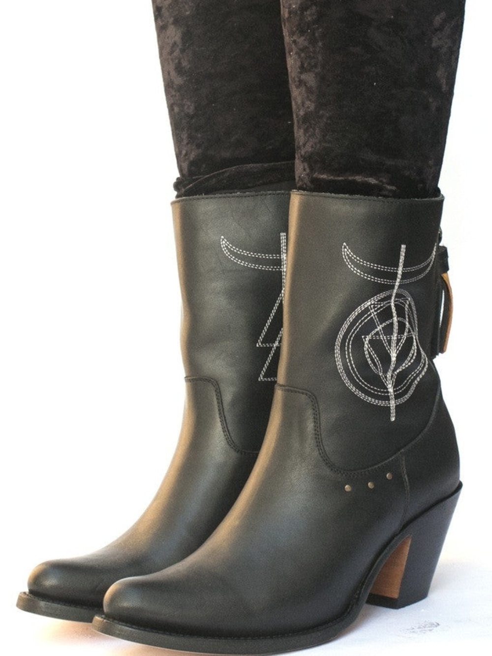 Alley Symbol Boot Size 8